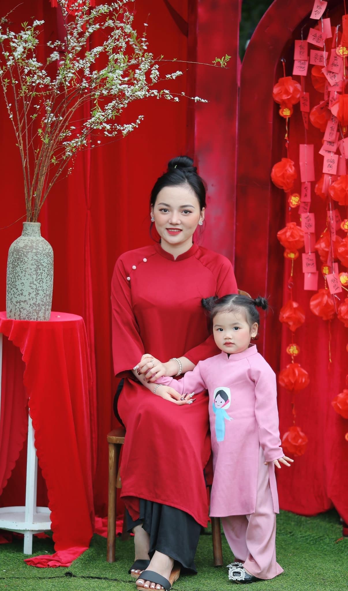 Thuê Áo Dài Tết Ngọc Hiền