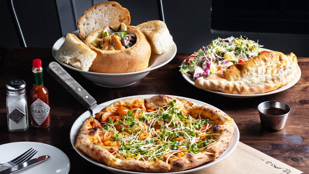 Không gian ẩm thực tại quán pizza Sài Gòn Buzza