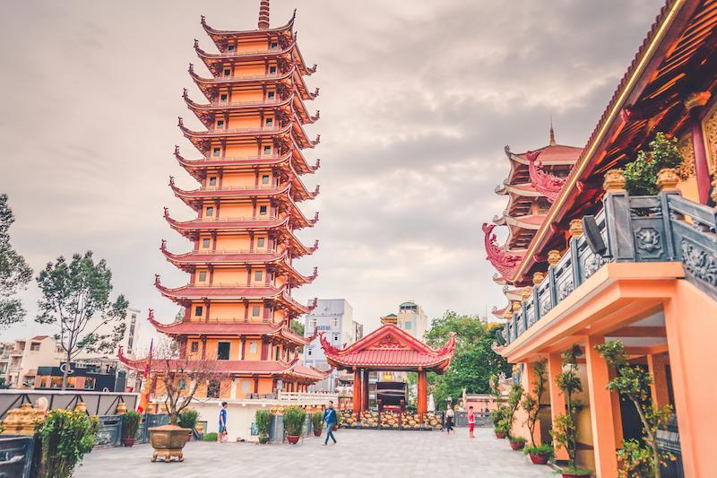 Top 8 Ngôi Chùa Linh Thiêng Nhất Sài Gòn