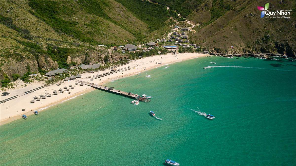 Bãi biển hoang sơ Việt Nam tuyệt đẹp