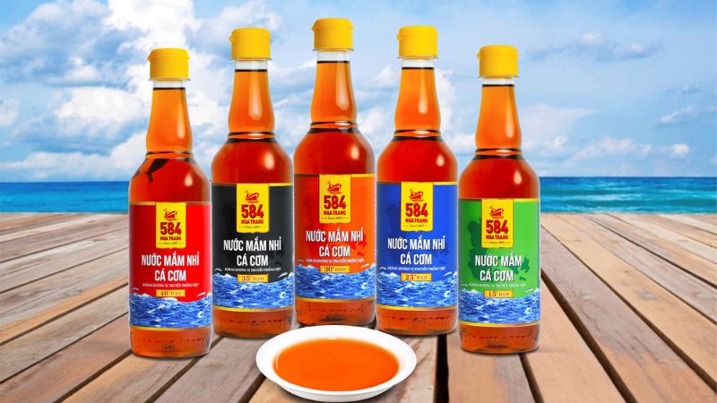 Các loại nước mắm nhĩ 584 Nha Trang độ đạm cao.