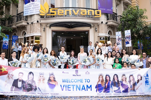 Hình ảnh sân khấu hoành tráng tại Hoa hậu Việt Nam – sự kiện được tổ chức bởi công ty truyền thông - giải trí Sen Vàng.