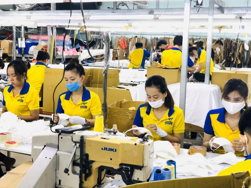 DONY công ty may mặc tại TP HCM chuyên sản xuất đồng phục áo thun áo polo với quy trình khép kín đảm bảo chất lượng và tiến độ