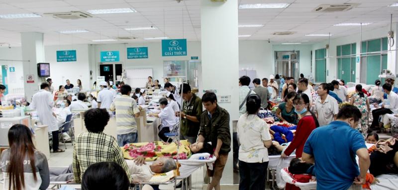 Hình ảnh Bệnh viện Nhân Dân 115 – cơ sở y tế uy tín tại TP.HCM, chuyên sâu về thần kinh, ứng dụng công nghệ hiện đại trong điều trị thoái hóa cột sống an toàn và hiệu quả.
