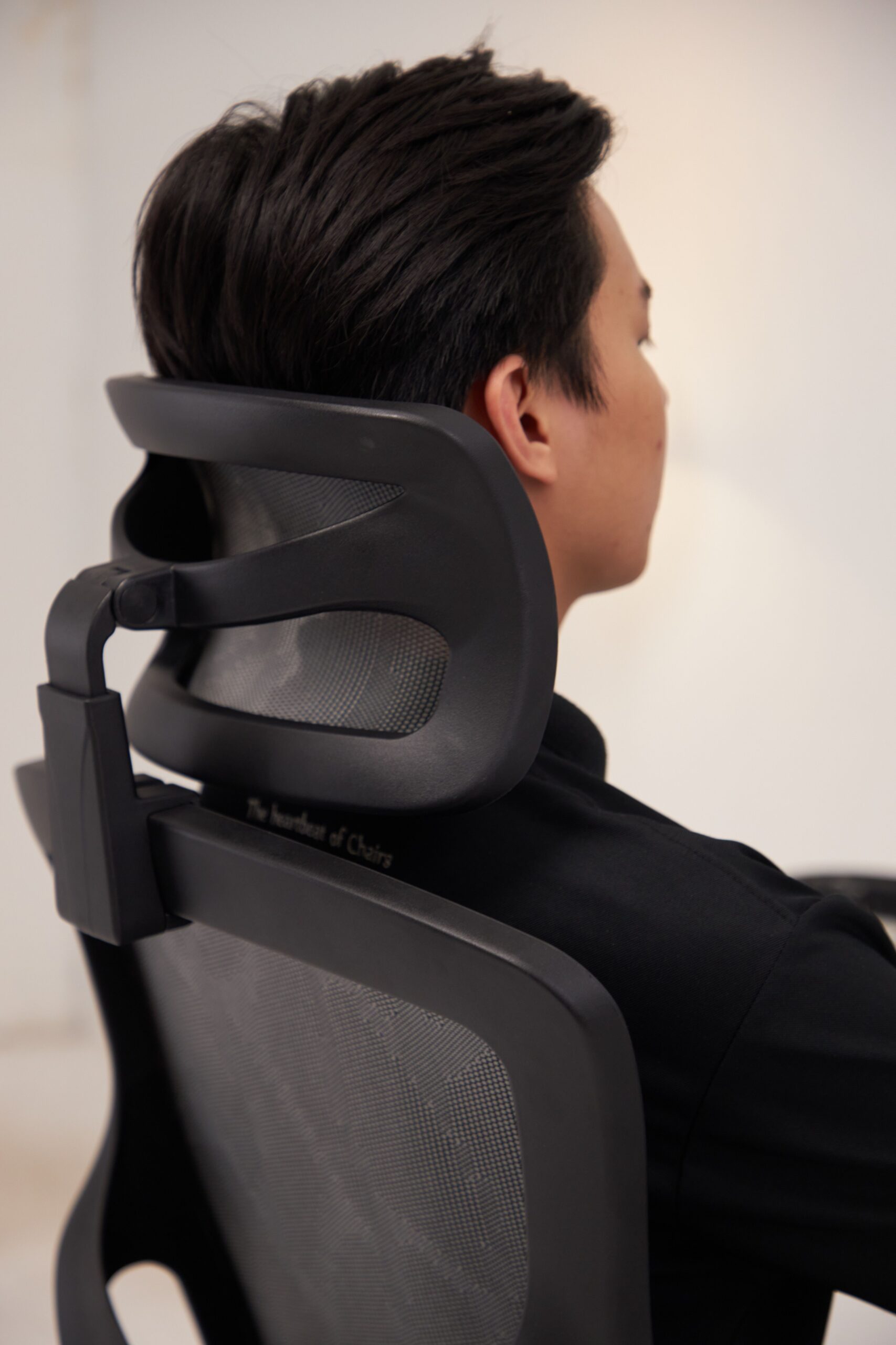 Ghế công thái học có gác chân tiện lợi