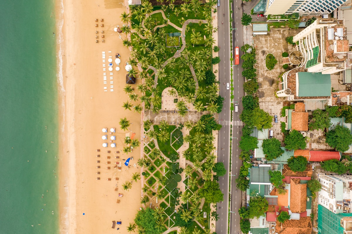 Hòn đảo trong vịnh Nha Trang nhìn từ trên cao