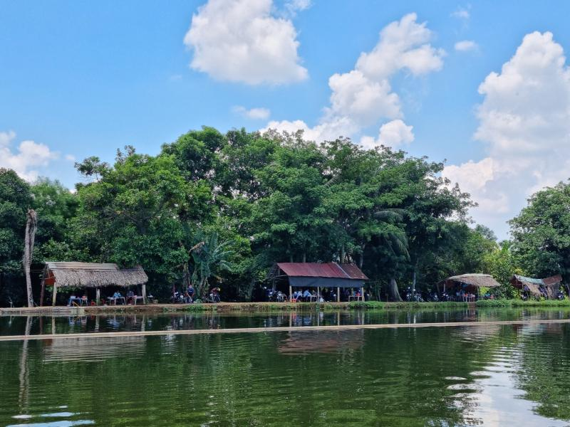 Gia đình thư giãn tại Hồ Câu Cá Giải Trí Hiệp Phát 2, địa chỉ câu cá giải trí thân thiện ở Biên Hòa.