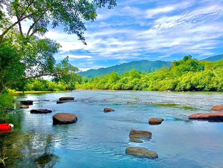 Khu sinh thái Vực Bụt, địa chỉ câu cá giải trí hấp dẫn với khung cảnh núi rừng hùng vĩ ở Nghệ An.