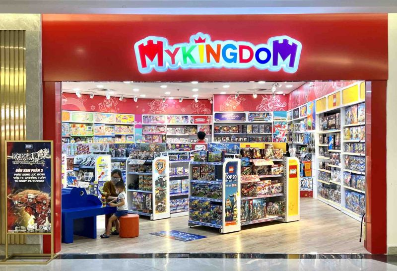 Cửa hàng MyKingdom Quận 1 trưng bày đồ chơi trẻ em chính hãng, an toàn và đa dạng.