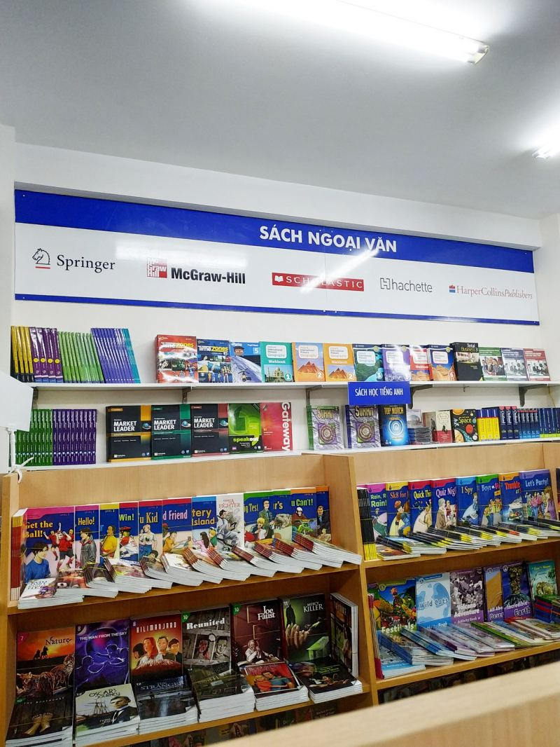 Trang web Bookmedi.vn với nhiều lựa chọn sách ngoại văn học thuật, kỹ năng và tiểu thuyết.
