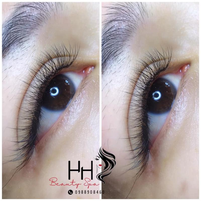 Không gian HH Beauty Spa Quận 10, địa chỉ nối mi đẹp chuyên nghiệp với quy trình chuẩn vệ sinh và mi cong dài tự nhiên.