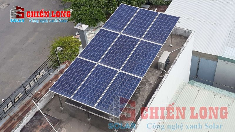 Hệ thống pin năng lượng mặt trời lắp đặt bởi Chiến Long tại Quận 7.