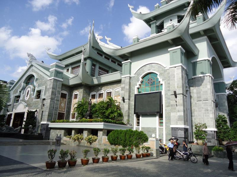 Thánh đường Đaminh – Ba Chuông, một trong những thánh đường đẹp dịp Giáng sinh nổi bật ở TP.HCM.