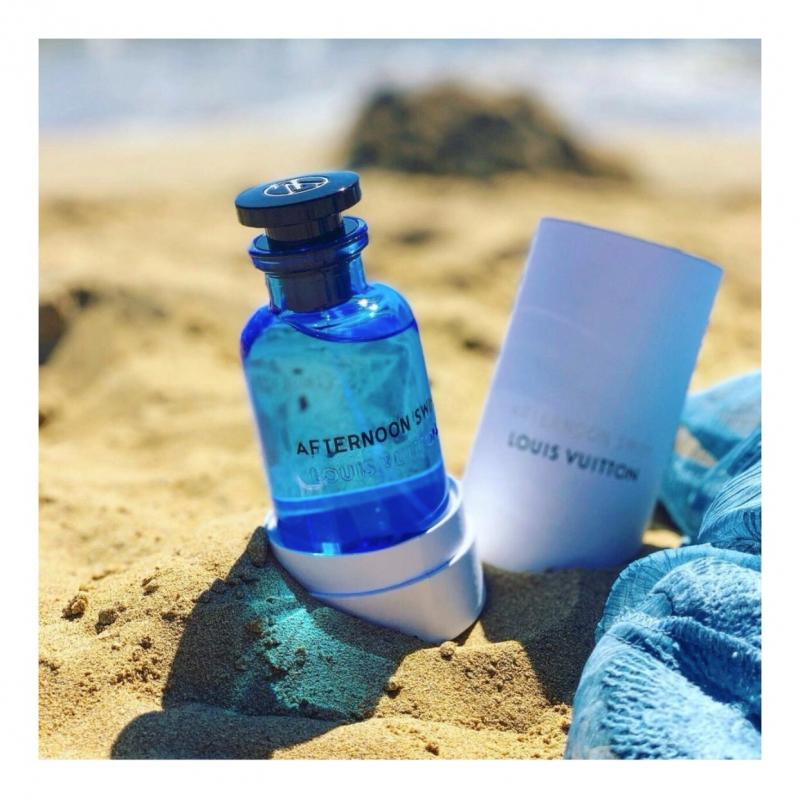 Shop nước hoa Paris's Secret với thiết kế tinh tế, mang đến trải nghiệm thử hương sang trọng.