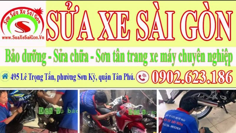 Nhân viên Trung Tâm Sài Gòn hỗ trợ khách hàng với dịch vụ sửa chữa ô tô và xe máy tận nơi.