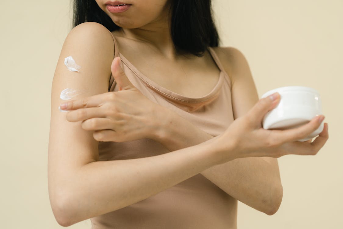 kem dưỡng ẩm toàn thân phục hồi da
