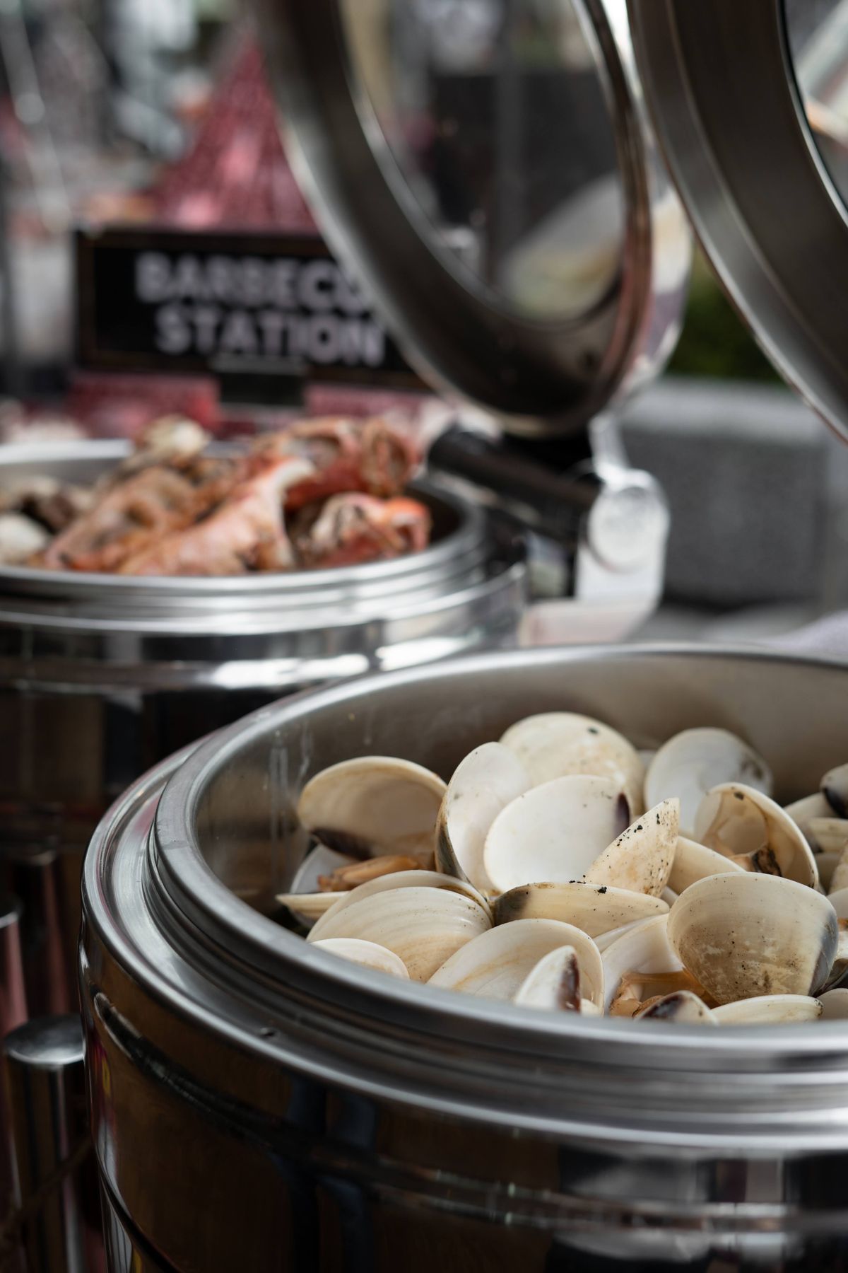 Khay hải sản tươi sống tại quán buffet hải sản Sài Gòn