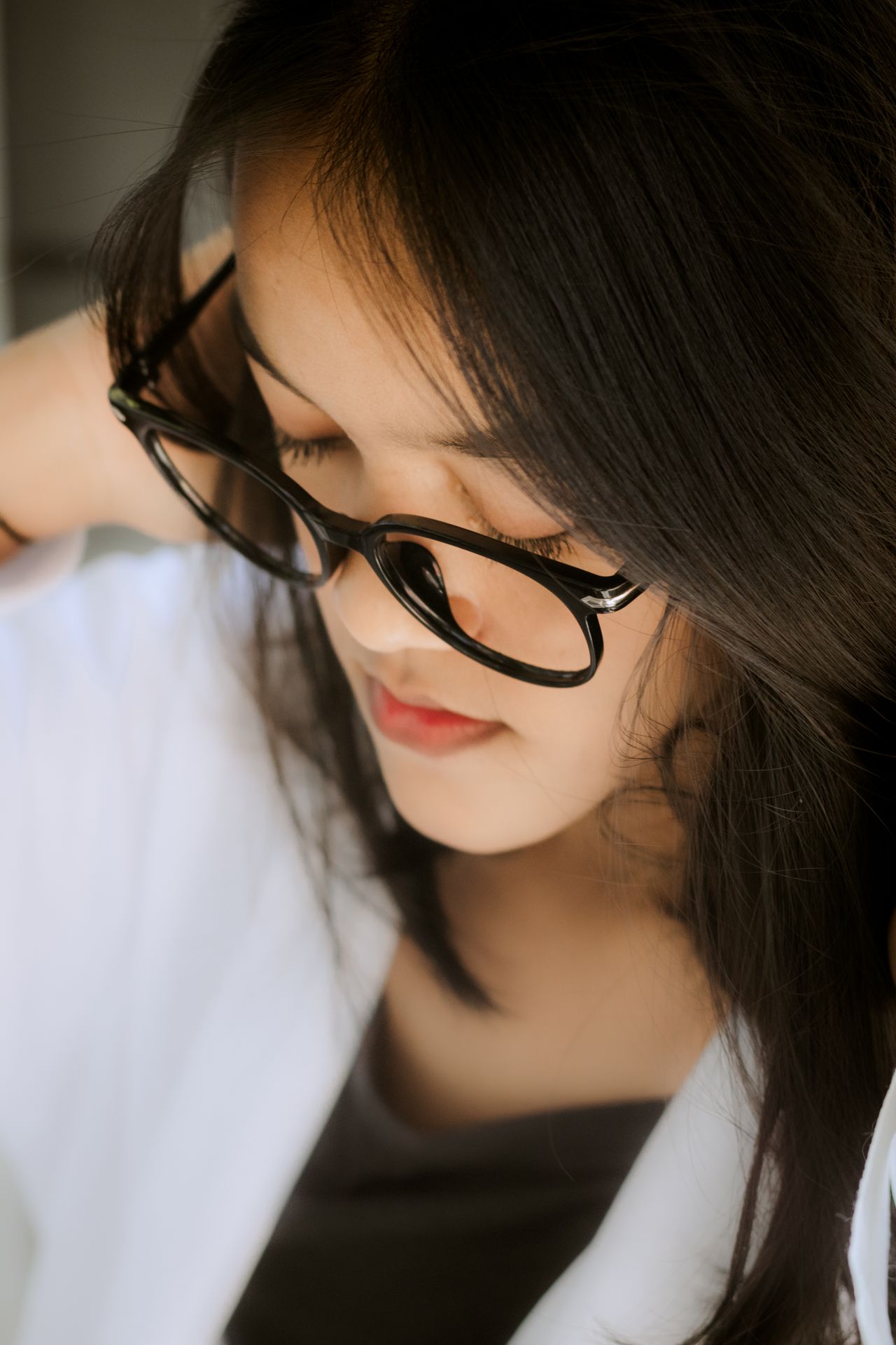 kính mắt gọng đen thời trang 2026 hot trend