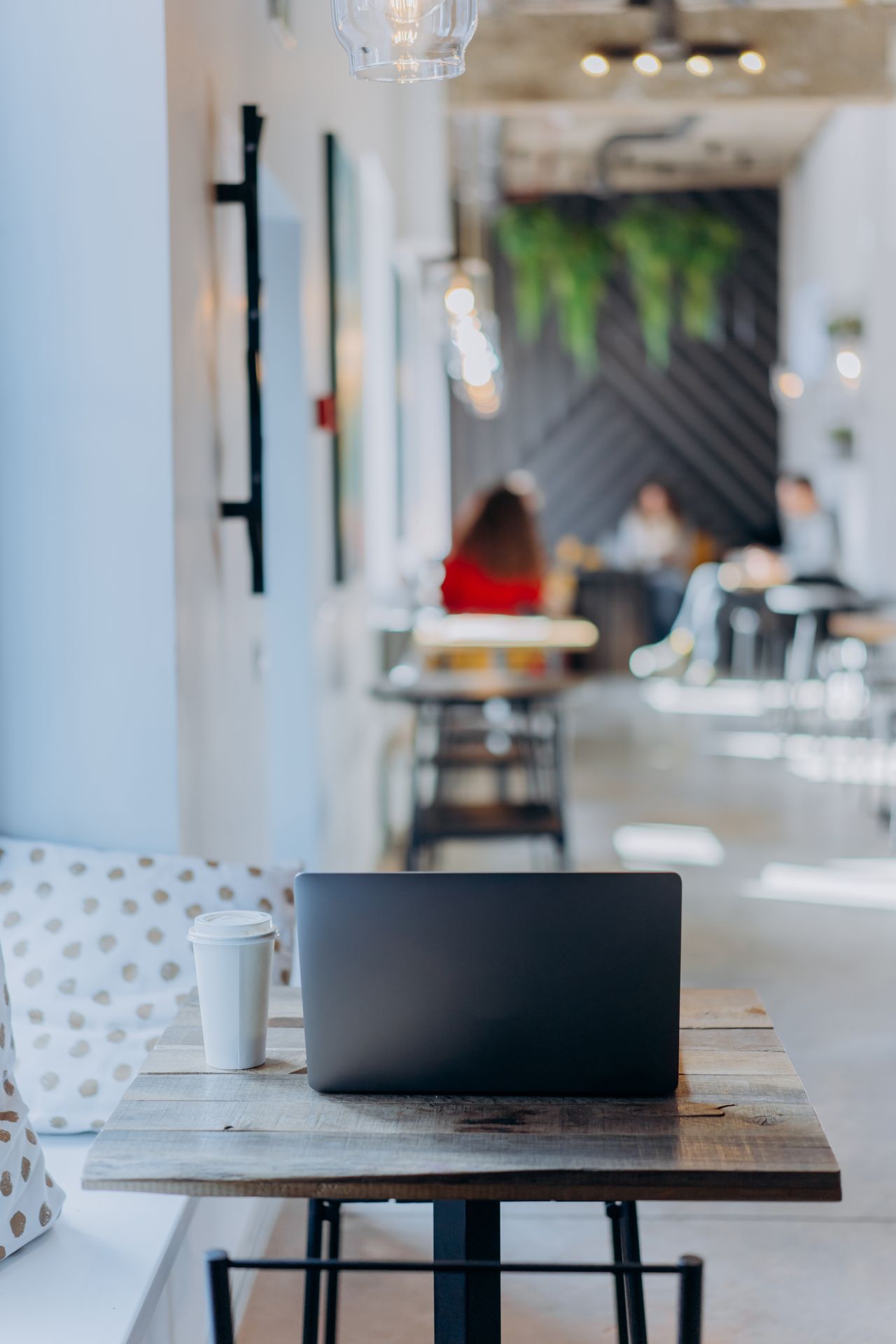 laptop cà phê nước ngon quận 1