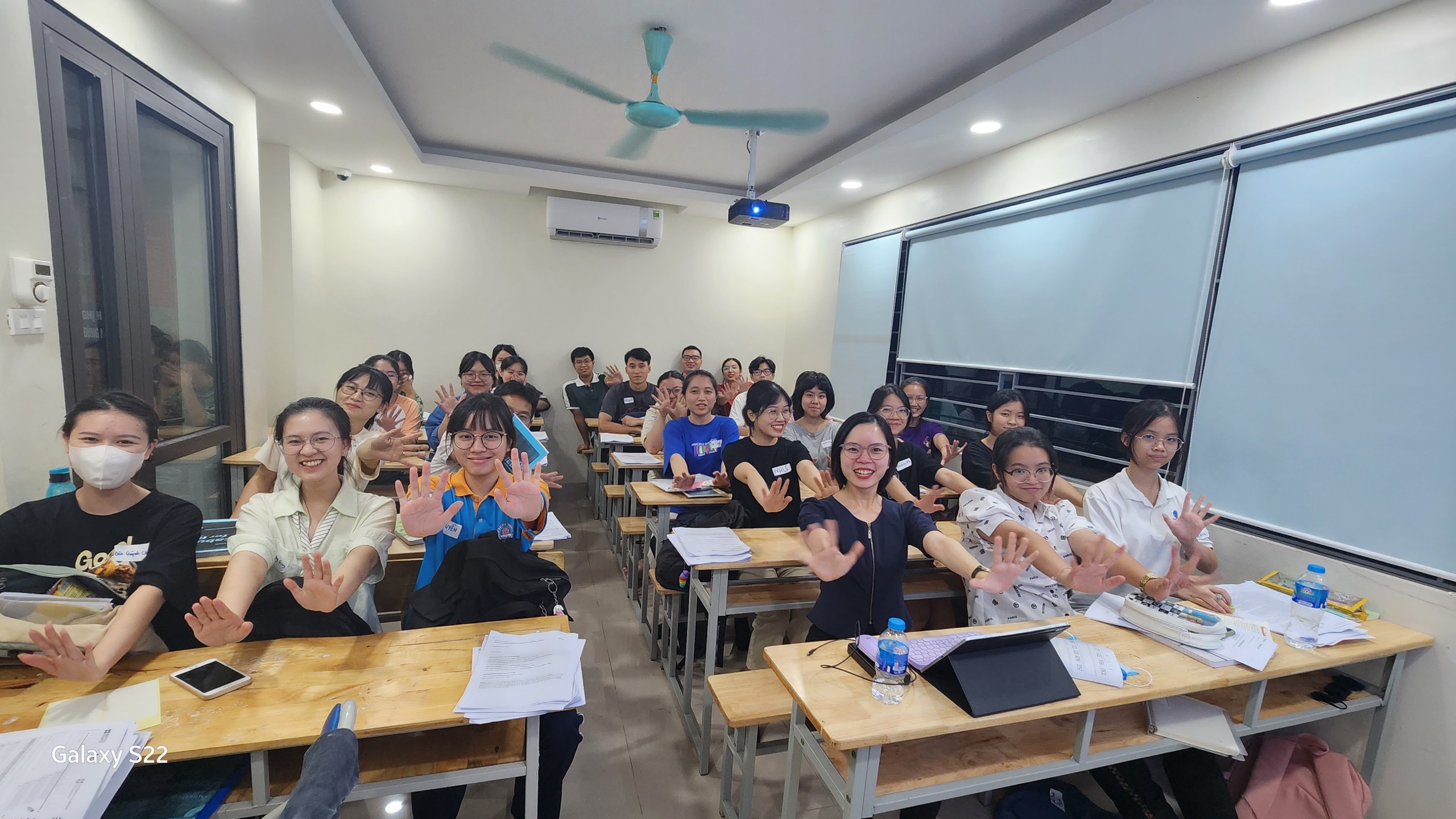 Trung tâm luyện thi đại học Nguyễn Thượng Hiền