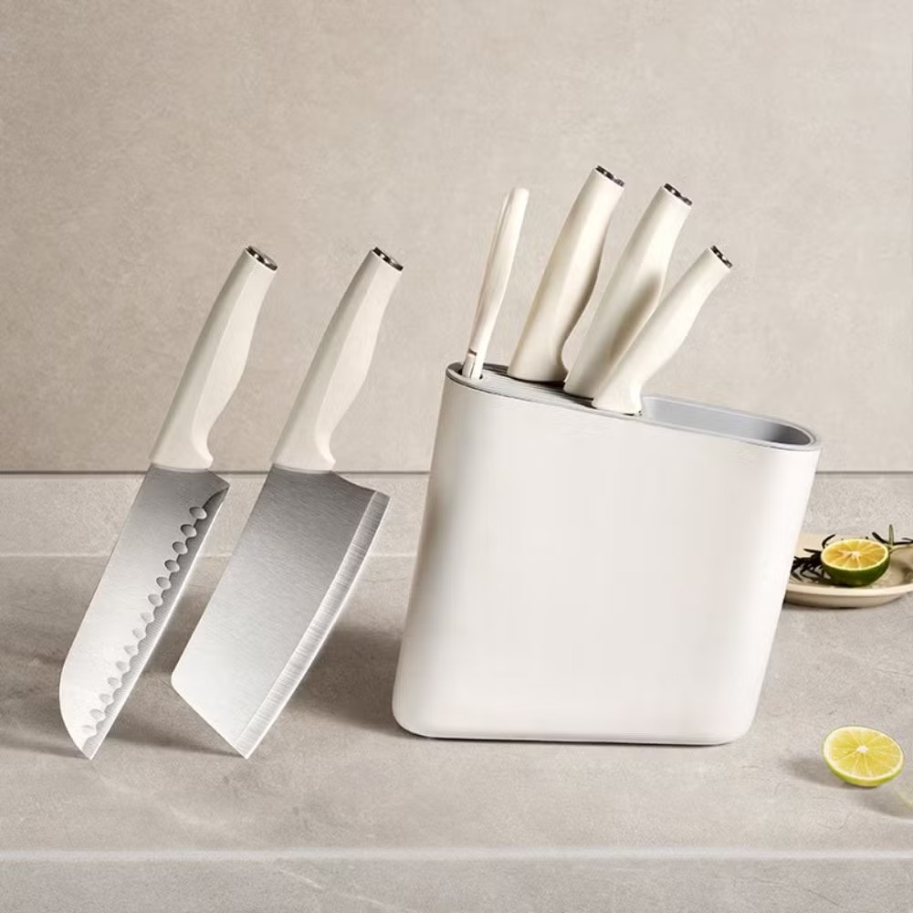 Máy tiệt trùng dao thớt màu trắng tối giản