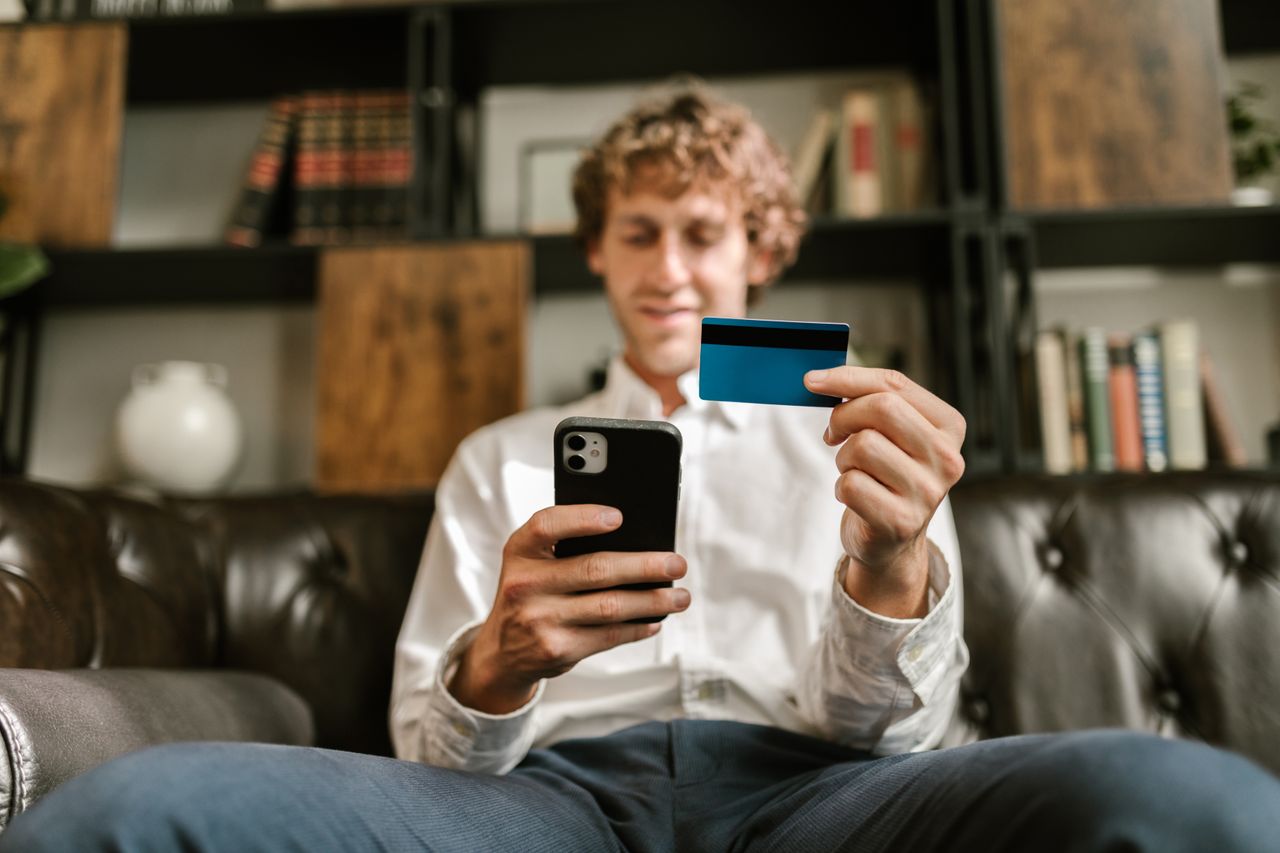 mở tài khoản tiết kiệm online qua điện thoại