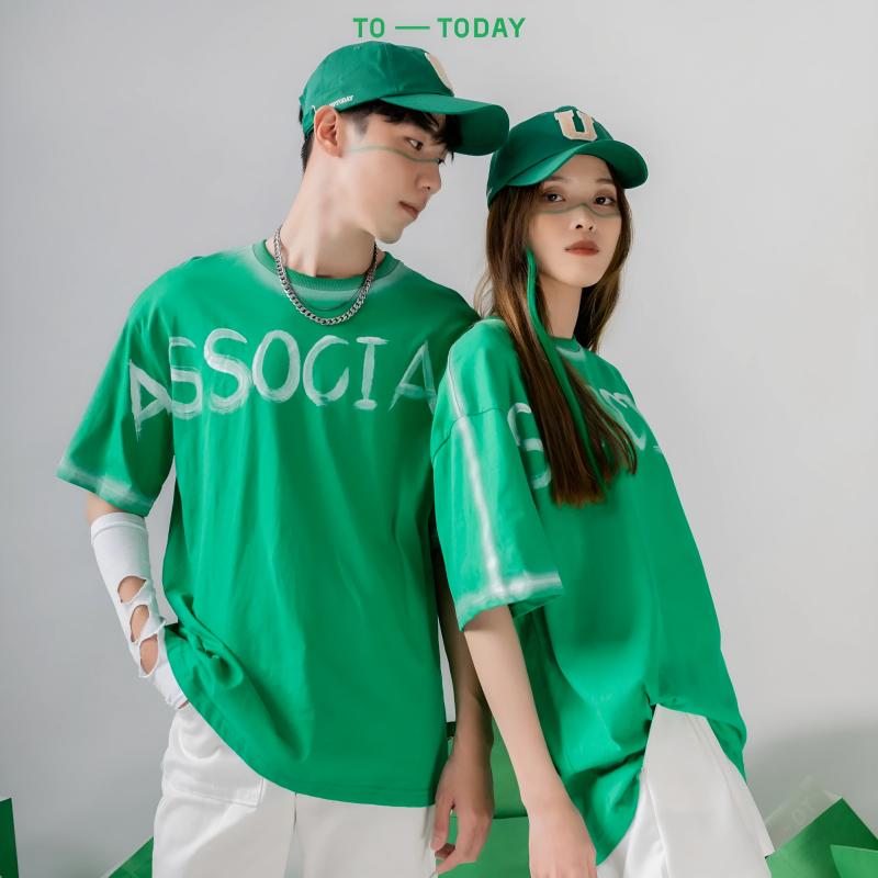 Hình ảnh mũ snapback Totoshop độc đáo, họa tiết thêu và in lạ mắt, chất liệu chắc chắn, giá cả hợp lý.