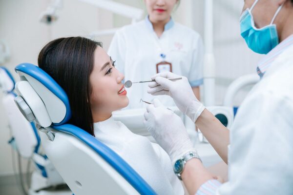 Nha khoa thẩm mỹ uy tín TP.HCM - bọc răng sứ, dán sứ veneer, núu cười đẹp