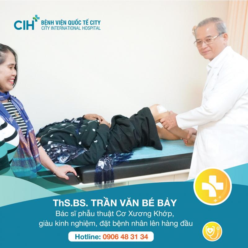 Không gian hiện đại tại Bệnh viện Quốc tế City, nơi ứng dụng công nghệ tiên tiến trong phục hồi chức năng cơ xương khớp, mang đến dịch vụ y tế chất lượng cao và chu đáo.