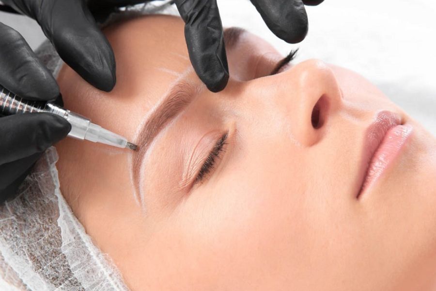 Phun xăm chân mày