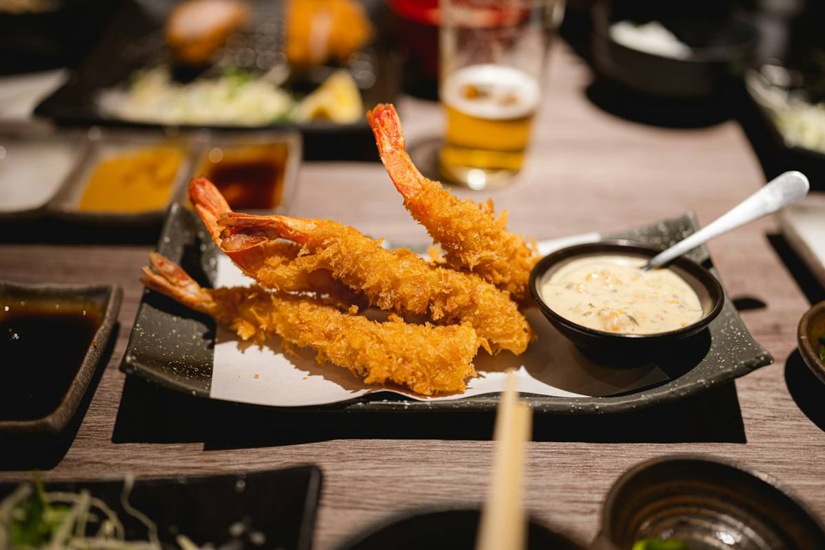 Tôm tempura chiên giòn tại quán ăn Nhật Bản TP.HCM