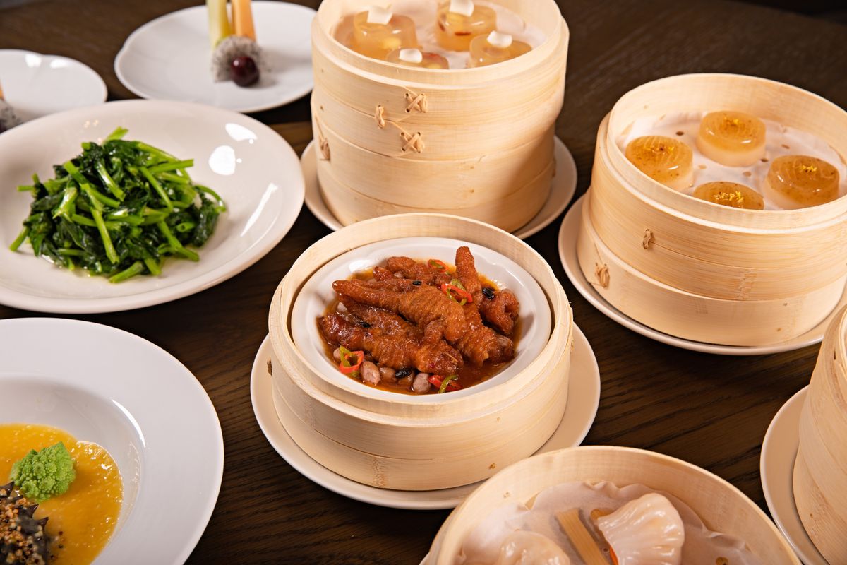 Mâm dimsum trong xửng tre tại quán dimsum ngon TPHCM