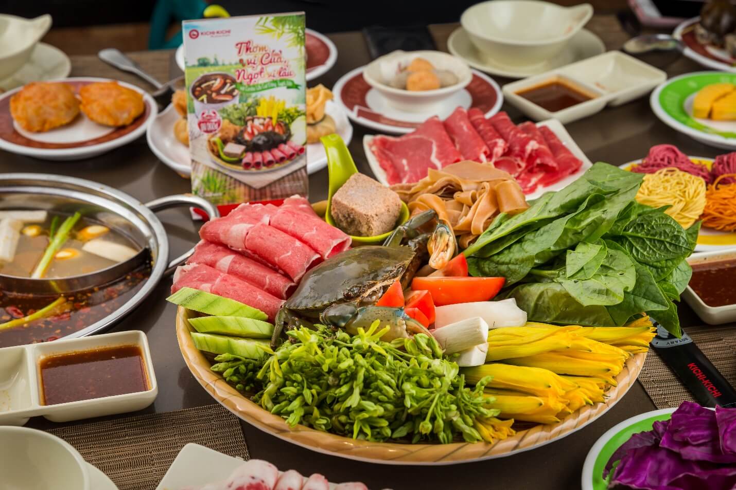 Set lẩu cua và bò cực hấp dẫn của quán lẩu nướng ngon