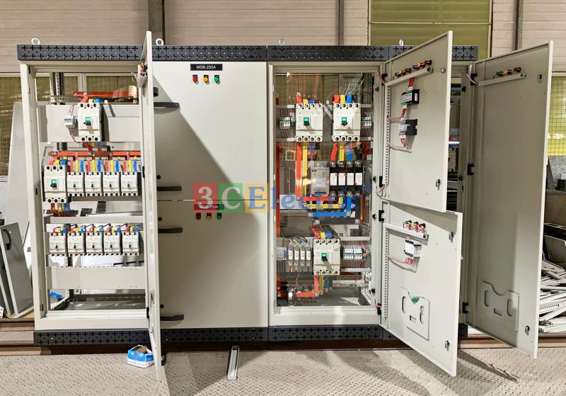 Sản xuất tủ điện công nghiệp do 3CElectric sản xuất, được chế tạo bằng máy móc hiện đại và linh kiện chính hãng, đảm bảo hiệu suất và độ an toàn tối đa.
