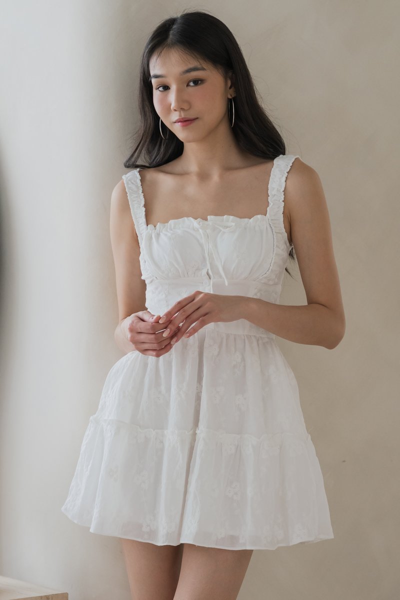 Váy hai dây trắng thời trang nữ xếp tầng