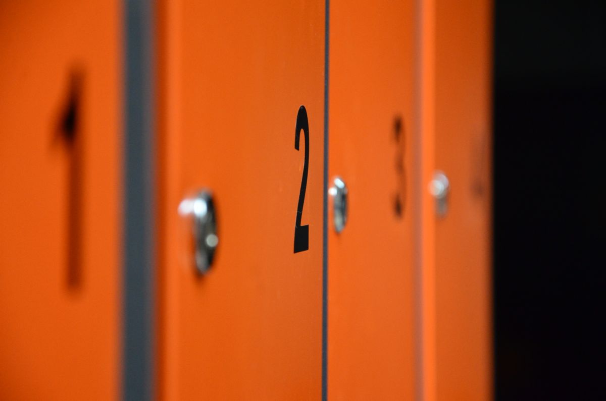 Tủ locker đánh số của dịch vụ gửi đồ locker tự động
